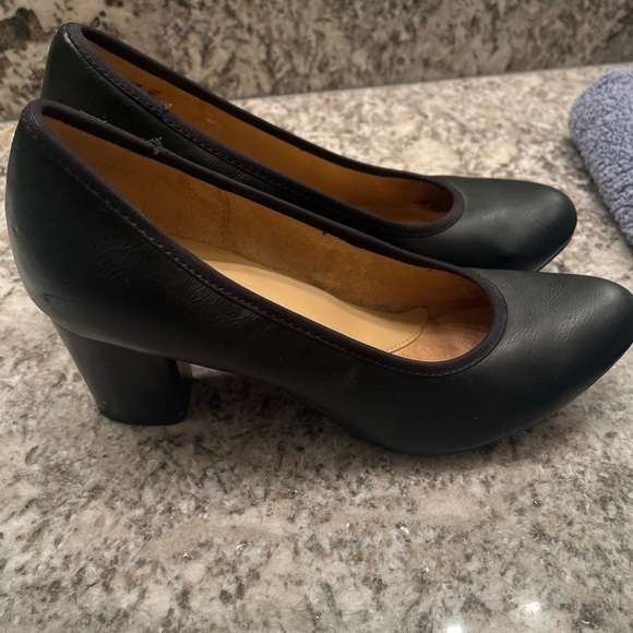 Naturalizer round toe pump - Picture 3 of 7